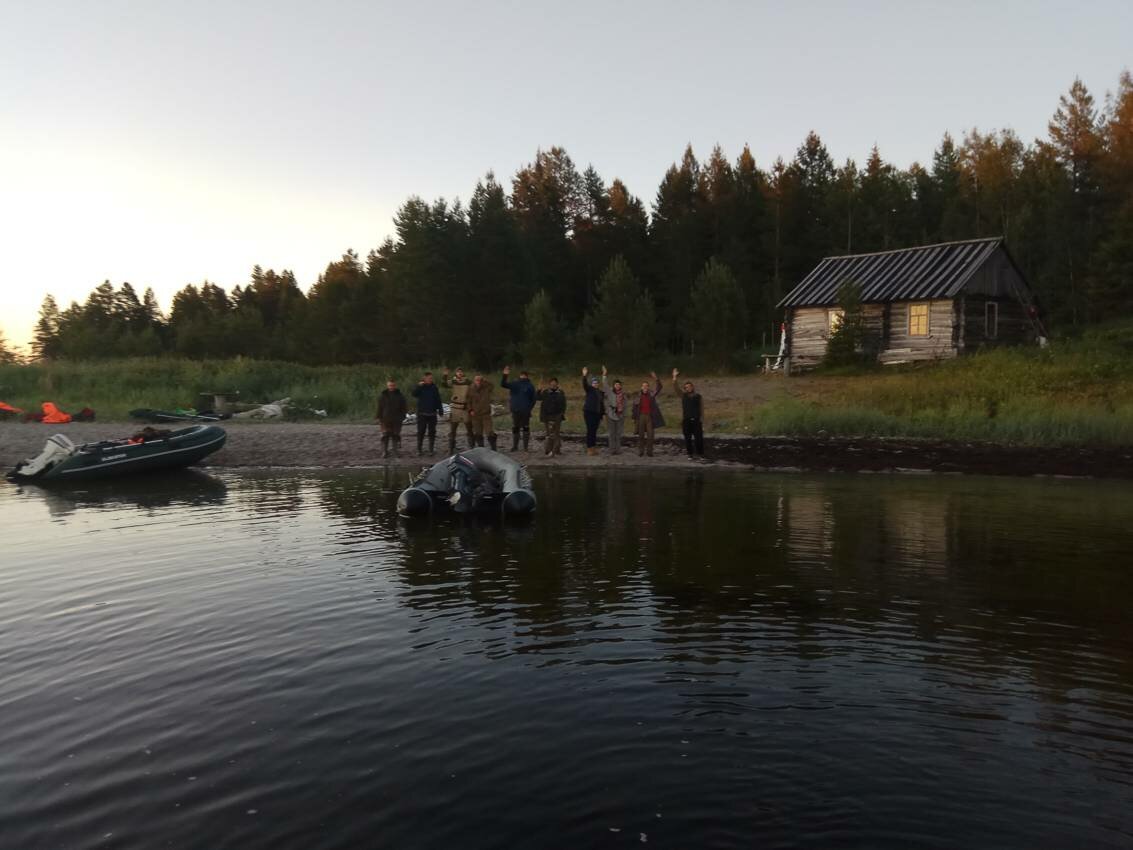 Белое море на парусном катамаране