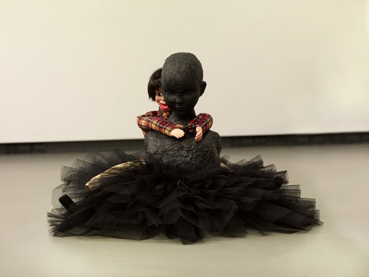 Annette Messager, La Petite Ballerine, 2011, vue d’installation à la Fondation Louis Vuitton.