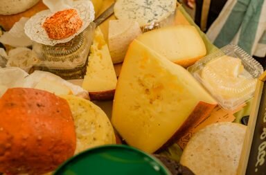 Лучшие сыроделы России представят свою продукцию на ВДНХ